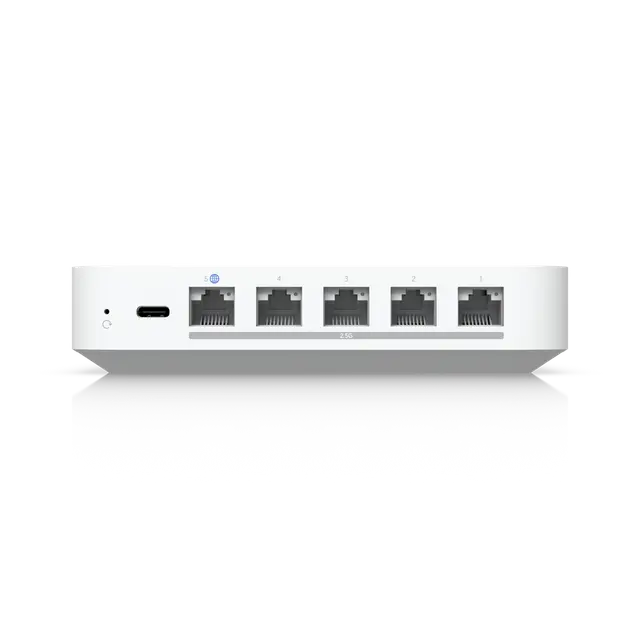 UniFi Cloud Gateway Max 视角 5