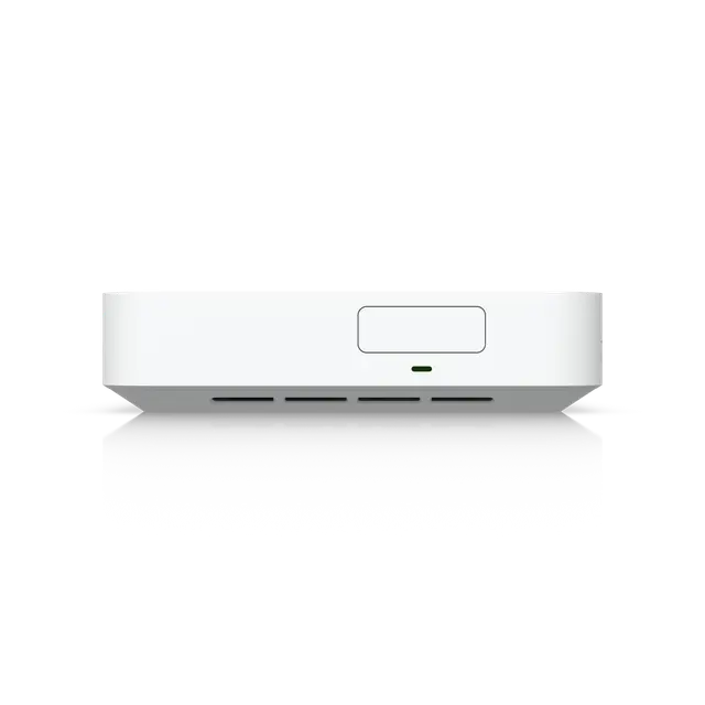 UniFi Cloud Gateway Max 视角 4