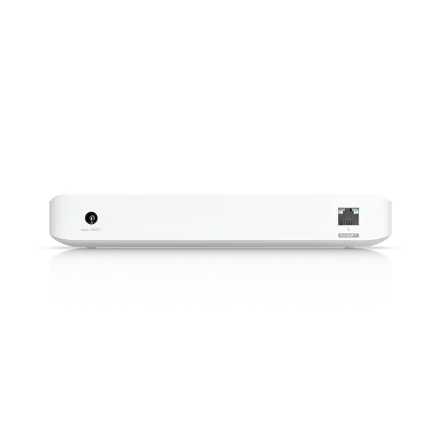 UniFi Switch Ultra 视角 3